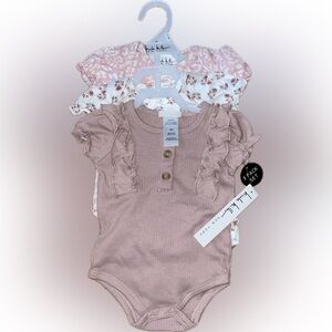 Nicole Miller New York 3 pack onesie set